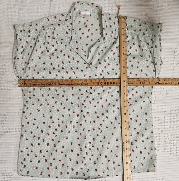 Vintage 🍎 Button Down - Picture 6 of 10
